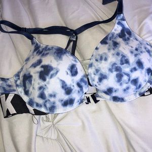Blue patterned front clasp bra